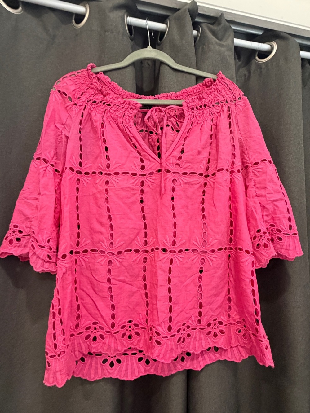 INC International Concepts Petite Eyelet Peasant Top size small 100% cotton
